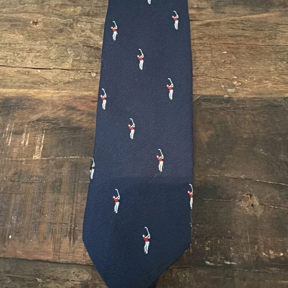 Pintail Navy Blue Golf Player Pattern Necktie!
